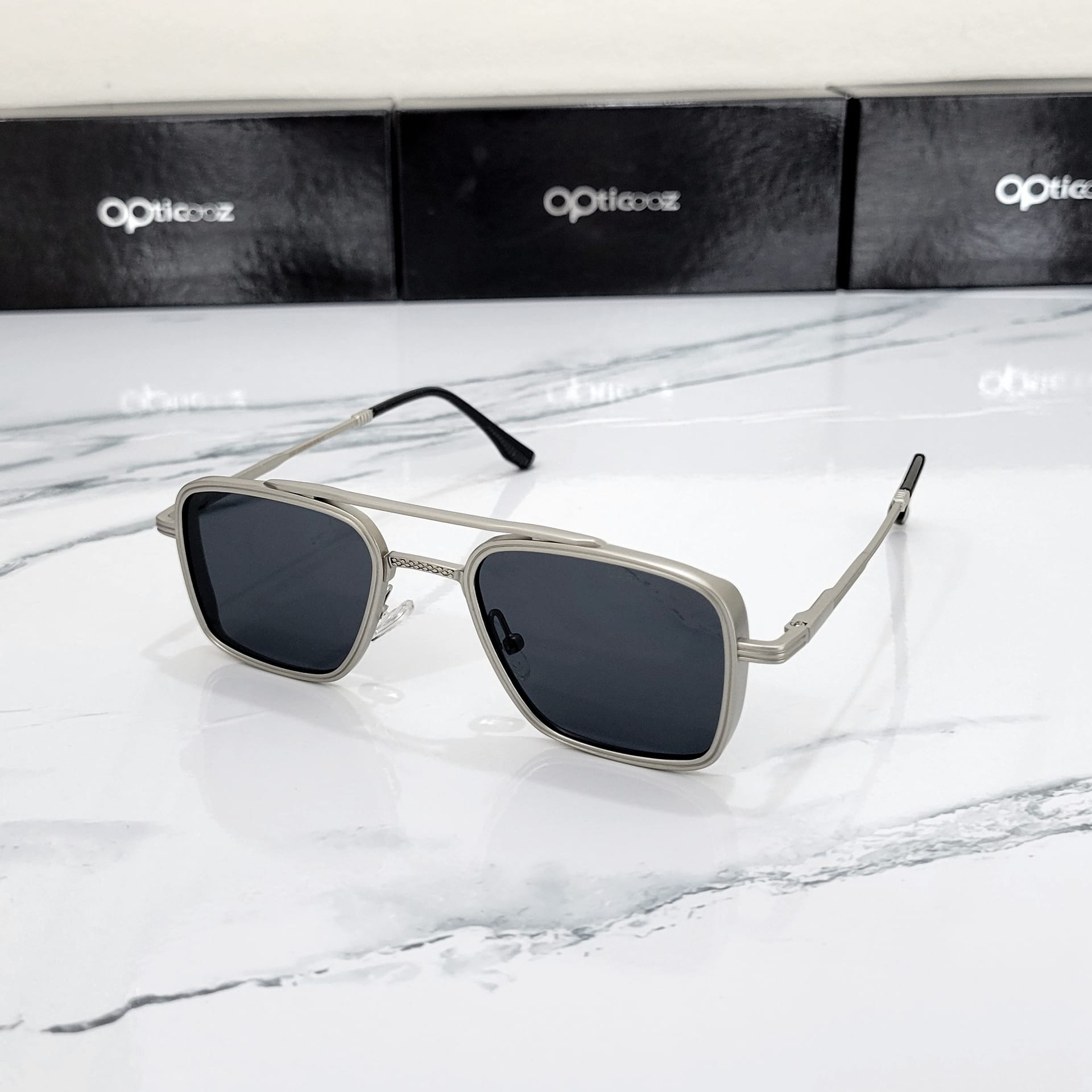 127_Premium Square Sunglass